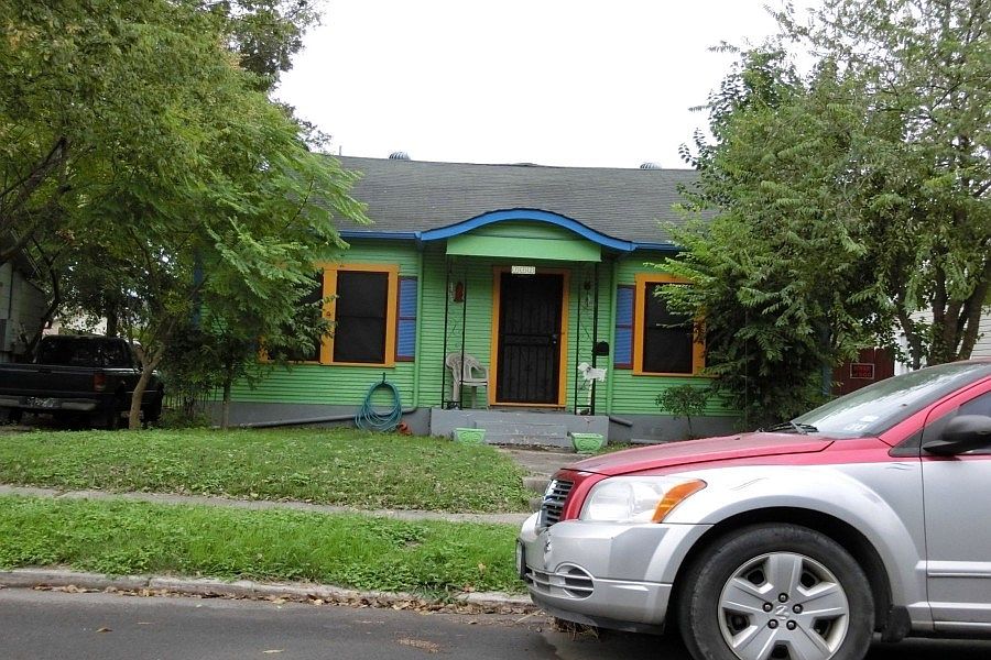 1st image of 442 Greer St