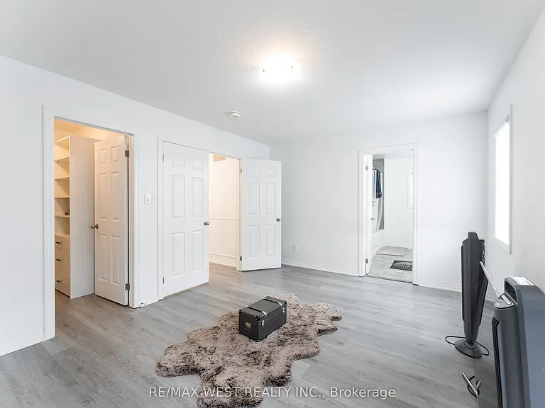 301 Freure Dr — Photo 31