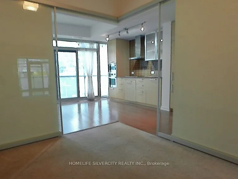 12 York St #601 — Photo 9