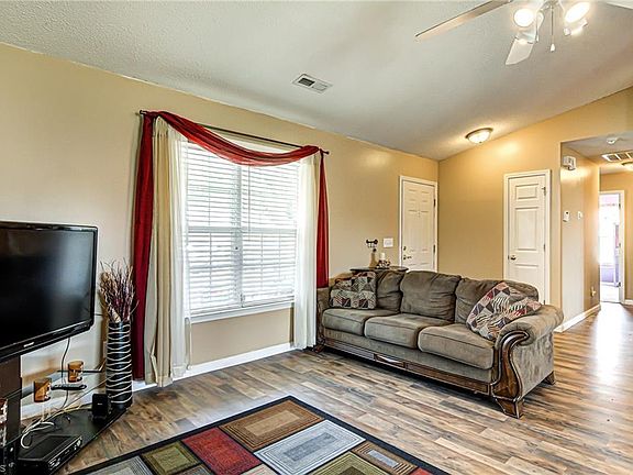 5th image of 1802 Antler Ct