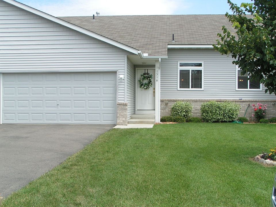 Quiet street with large yard close to 169 & everything else!