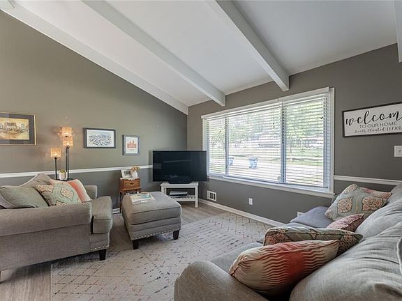 5th image of 7211 Edgewood Blvd