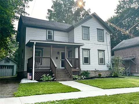 18 Washington St