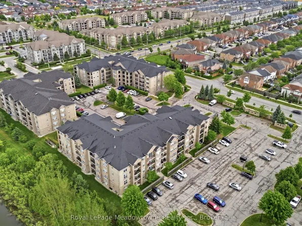 1483 Maple Ave #205, Milton, ON L9T 0B6