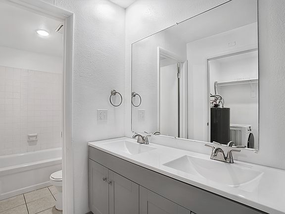 3rd image of 4892 S Highland Cir APT 5