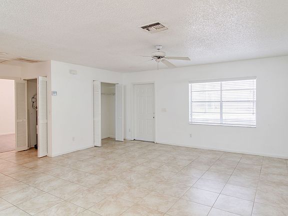 3rd image of 3333 S Orange Ave #501