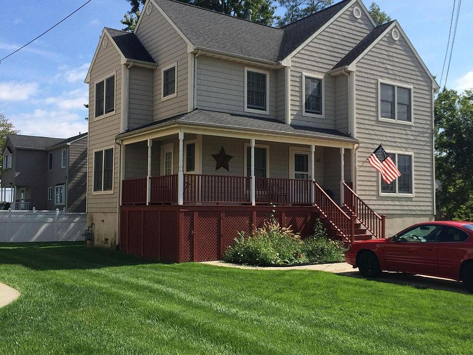 1st image of 62 Griggs Avenue