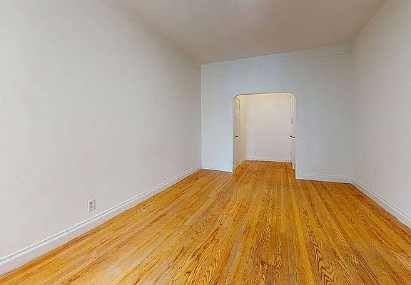 2nd image of 339 E 77th St APT 2E