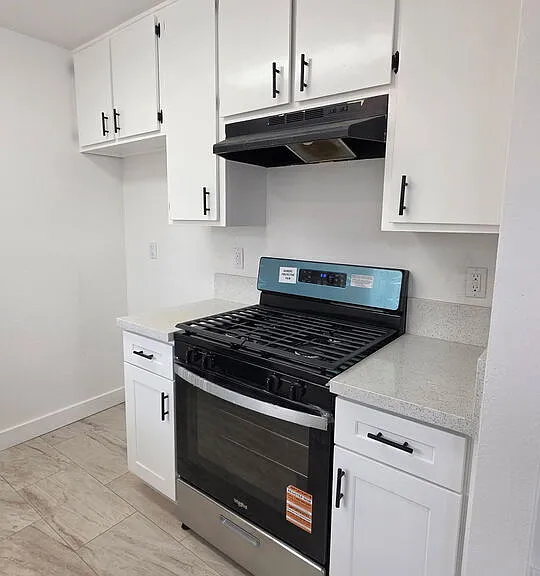 165 N Hamilton Ave #4 — Photo 3