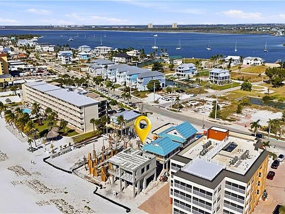 3rd image of 716 Estero BLVD