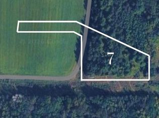 7 Glen Oaks Dr, River Falls, WI 54022