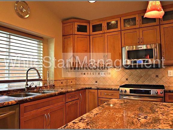 4th image of 78955 Villeta Dr