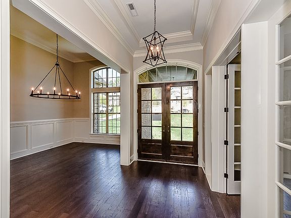 Foyer with French Doors option