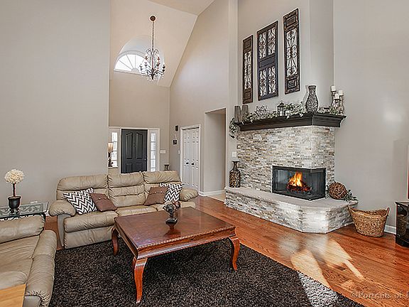 3rd image of 1205 Richfield Ct