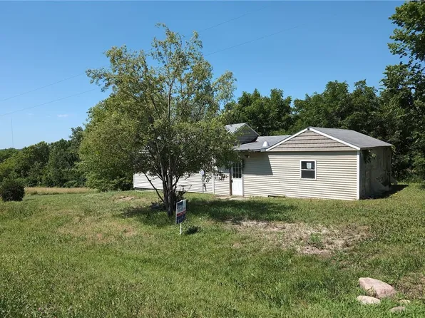 2281 Village Ln, Saint Charles, IA 50240
