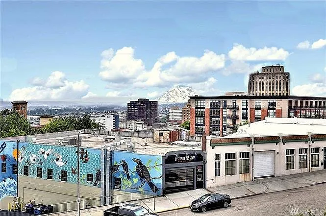 416 6th Ave — Photo 3