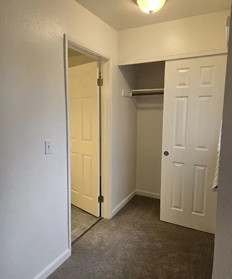 11233 Axtell St — Photo 9