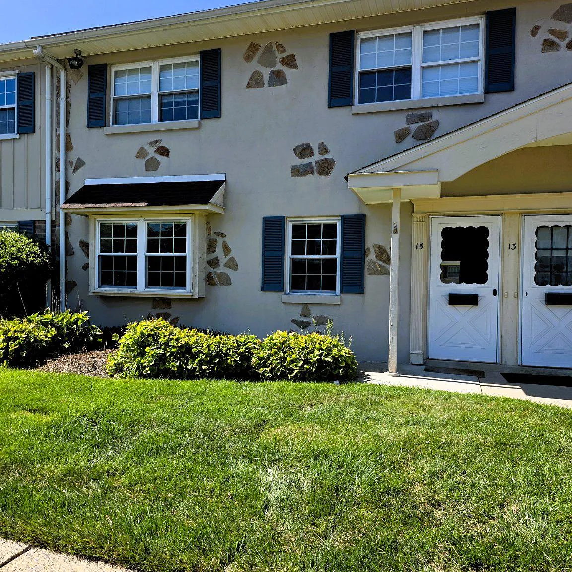 2 bed, 1.0 bath, 934 sqft, $1,850 — Photo 1