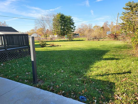 4th image of 2623 Fairwood Ave