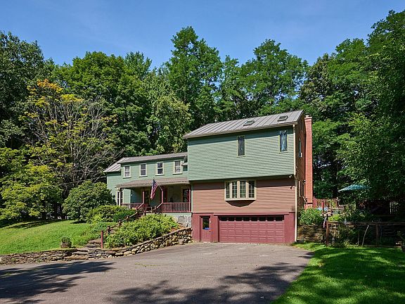 2nd image of 93 Arch St