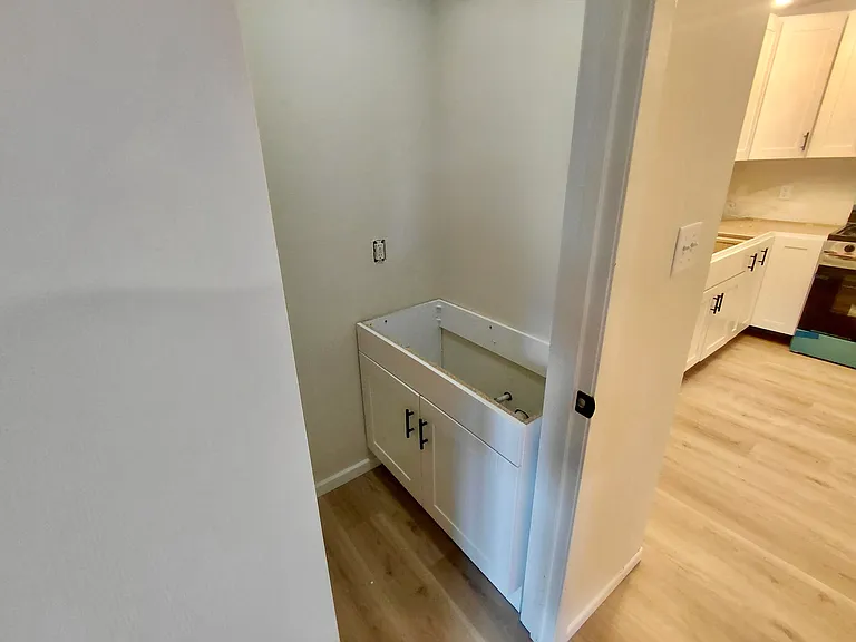 540 Lewis St #E — Photo 8