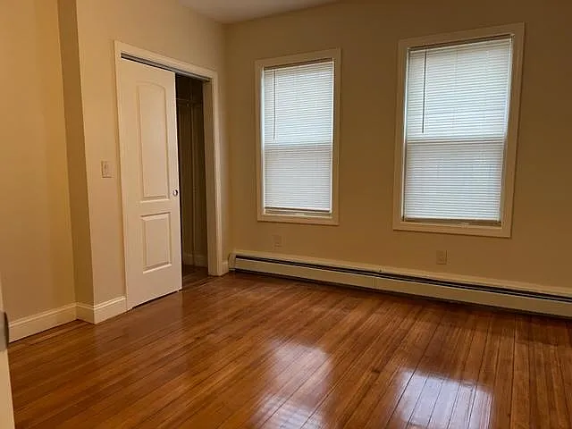 45 Pembroke Ave — Photo 7