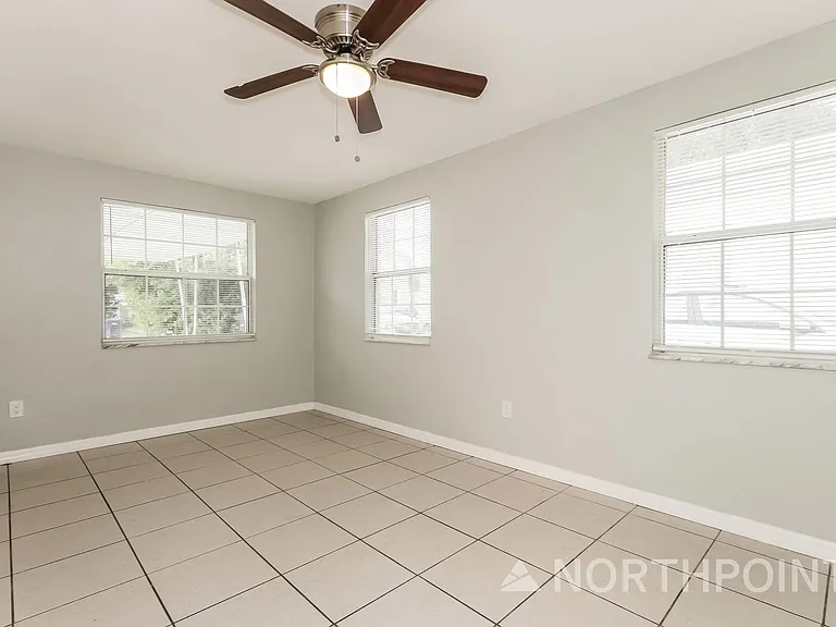 1733 W Saint Louis St — Photo 9
