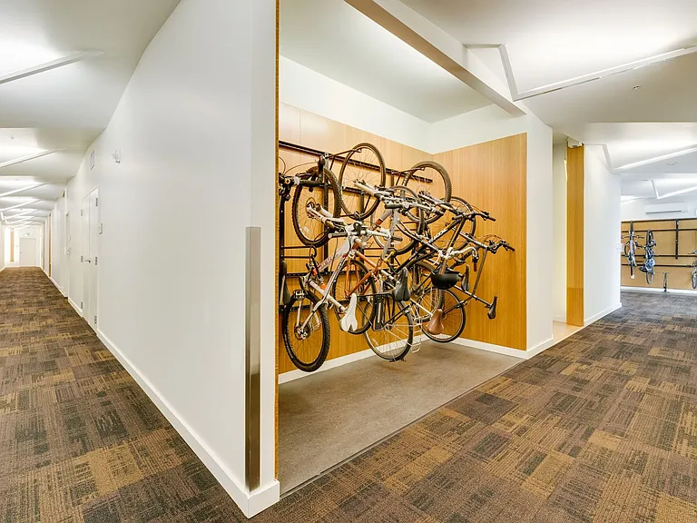 1455 N Killingsworth St #417 — Photo 30