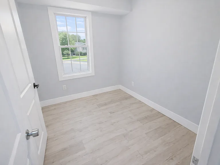 745 S 18th St #1R2 — Photo 3
