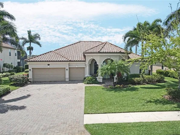 10130 Biscayne Bay LN, NAPLES, FL 34120