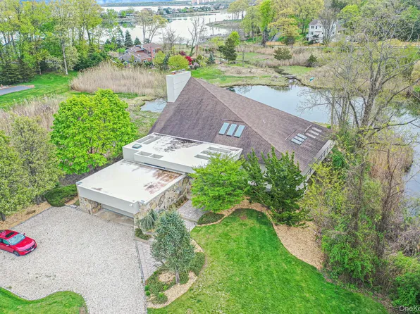 5 Kew Court, Northport, NY 11768