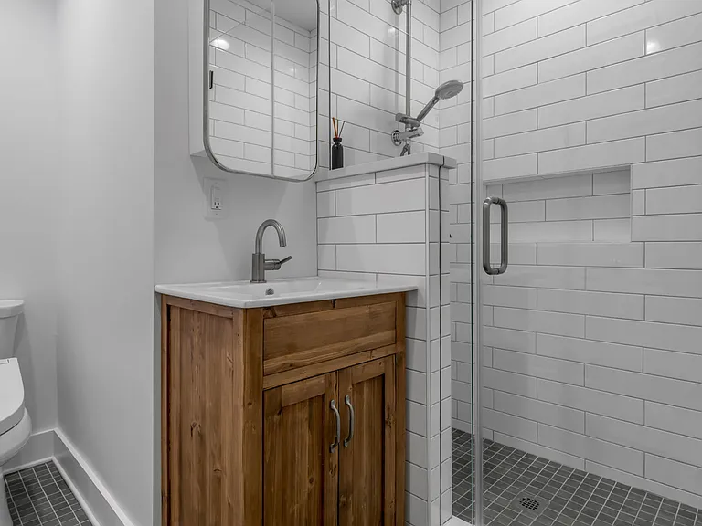 121 Dantzler Dr — Photo 4