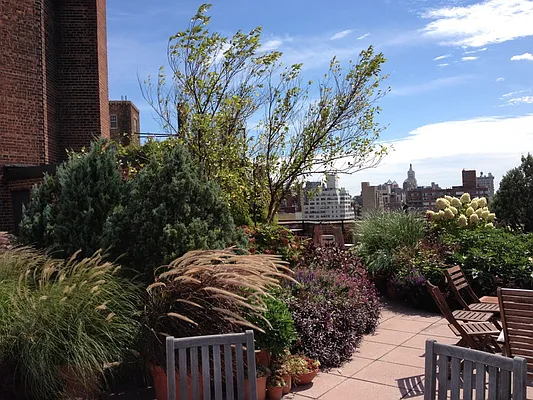 Sold by Corcoran | media 7