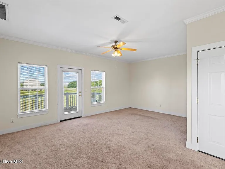 220 Twin Oaks Dr #A — Photo 6