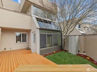 Solaire One, Edmonds, WA 98026
