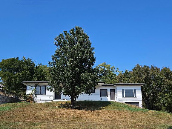5th image of 1707 Old State Road M