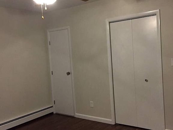 4th image of 52 Villa Ave