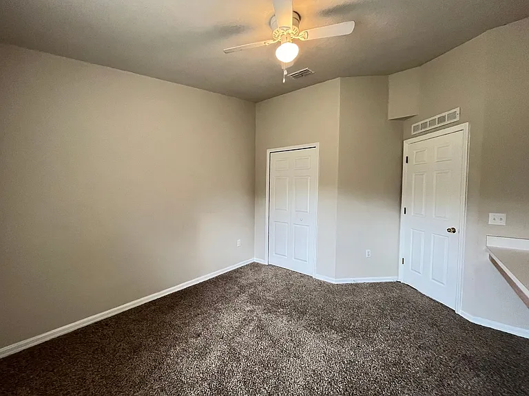 459 Rio Grande Ln — Photo 16