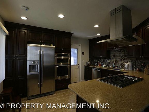 5th image of 3092 Calzar Dr