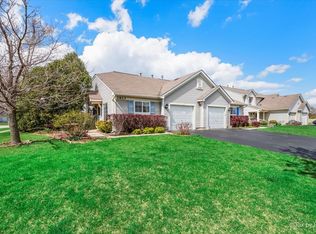2823 Impressions Dr, Lake In The Hills, IL 60156