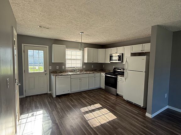 3rd image of 245 Barley Cir APT 1