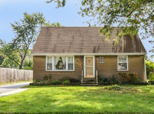 7739 Columbia Dr, Bridgeview, IL