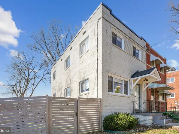 18 Van Buren St NW, Washington, DC 20012