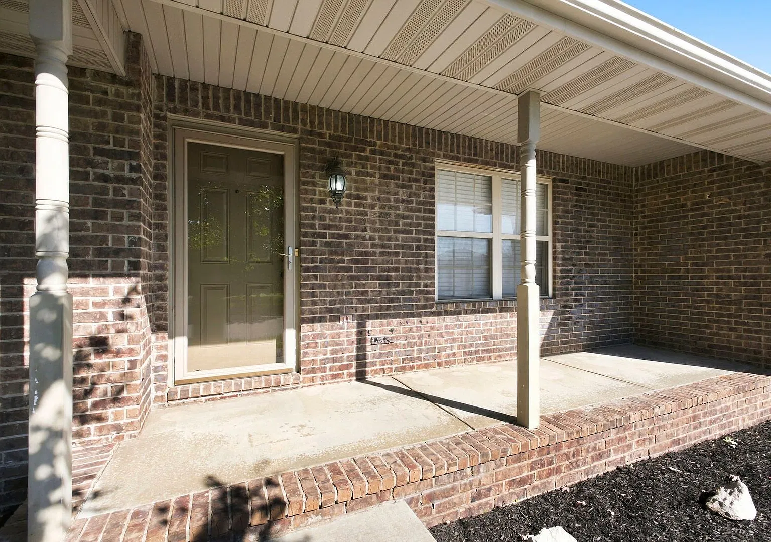 3 Bedroom | 2 Bath | 2 Car Garage | Nixa Schools | Fenced Back yard! — Photo 4