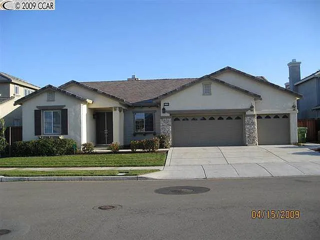 2133 Roper Cir photo 1