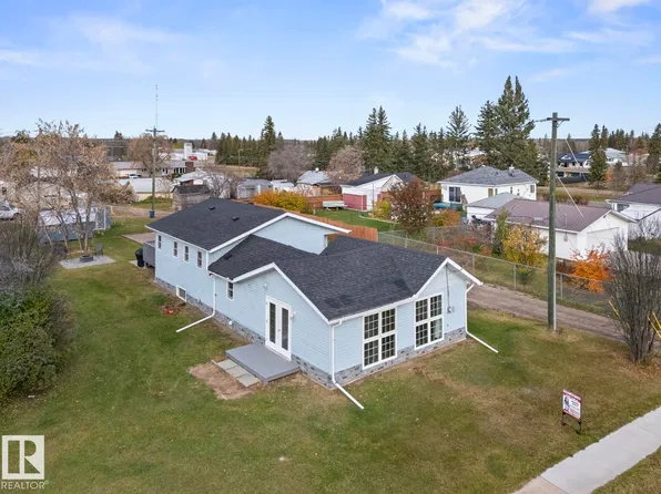 4820 51st St, Redwater, AB T0A 2W0