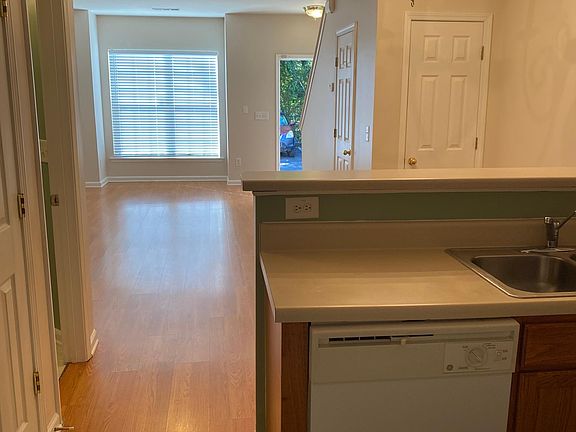 2nd image of 402 Paden Cove Trl