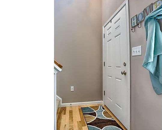 4th image of 18 Rebecca Dr