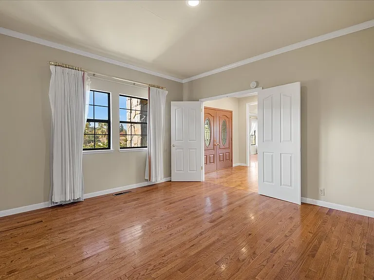 27220 Carrington Cir — Photo 10