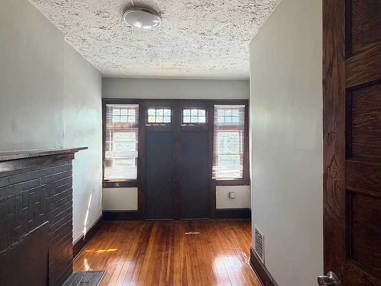705 George St #1 — Photo 8